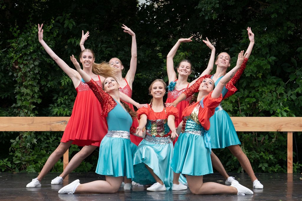Show 18 009.jpg